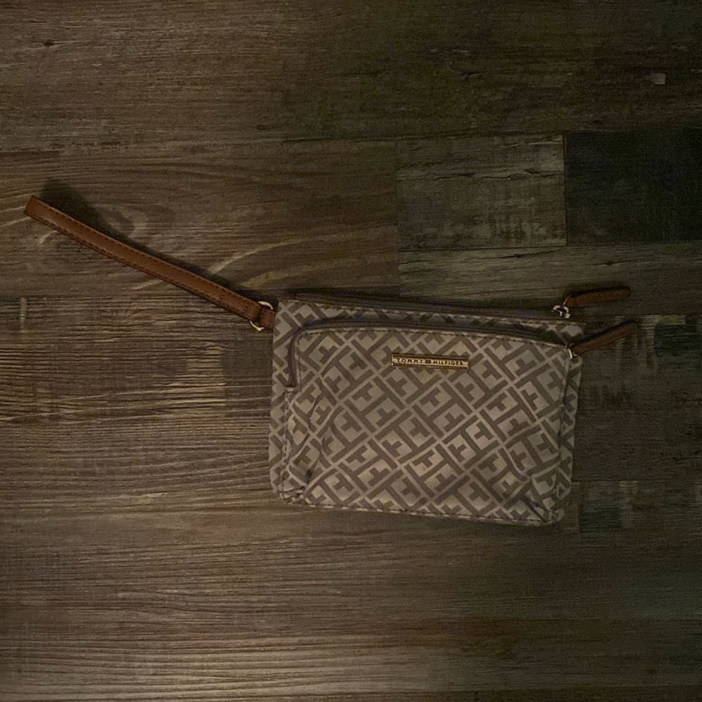 Tommy Hilfiger Wristlet